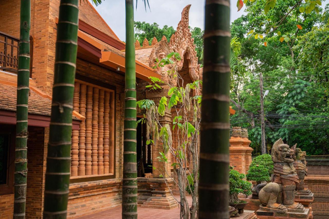 Phor Liang Meun Terracotta Arts Hotel Chiang Mai