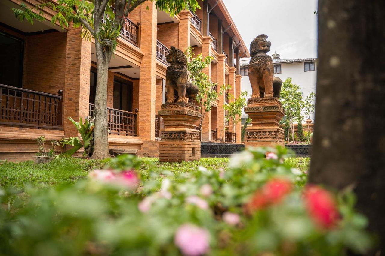 Phor Liang Meun Terracotta Arts 4* Chiang Mai